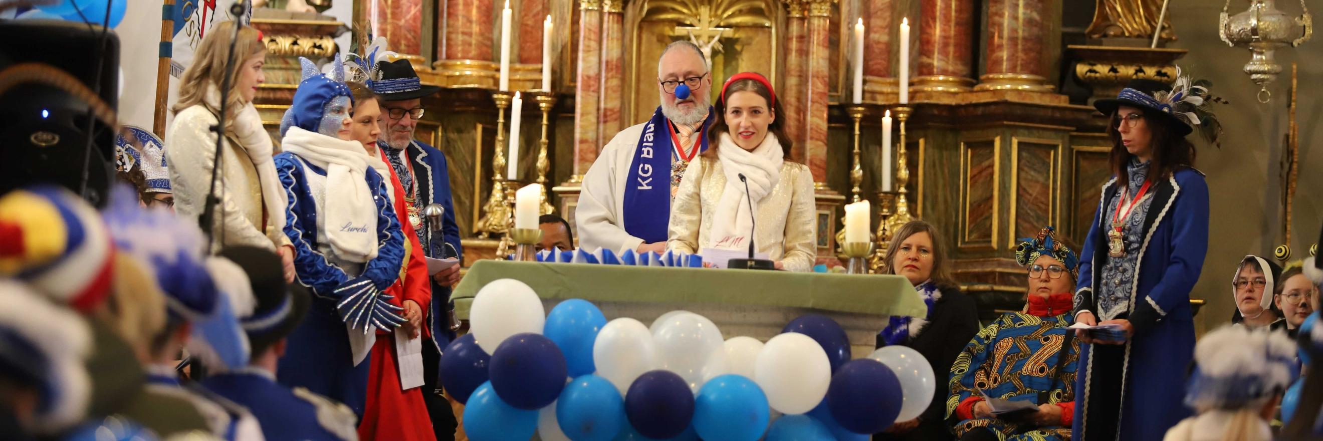 Pagin Lara und Pfarrer Michael Frevel bei den Fürbitten im Karnevalsgottesdienst St. Laurentius Koblenz 2025 KG Blau-Weiß Moselweiß