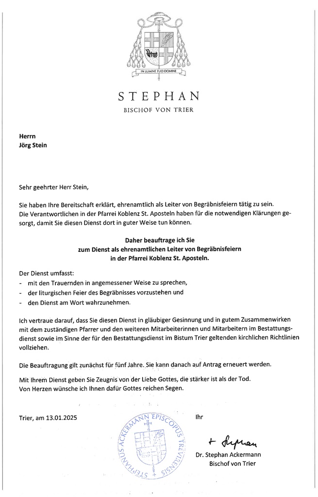 Zu sehen ist die Urkunde zur Beauftragung mit Wappen und Siegel von Bischof Stefan