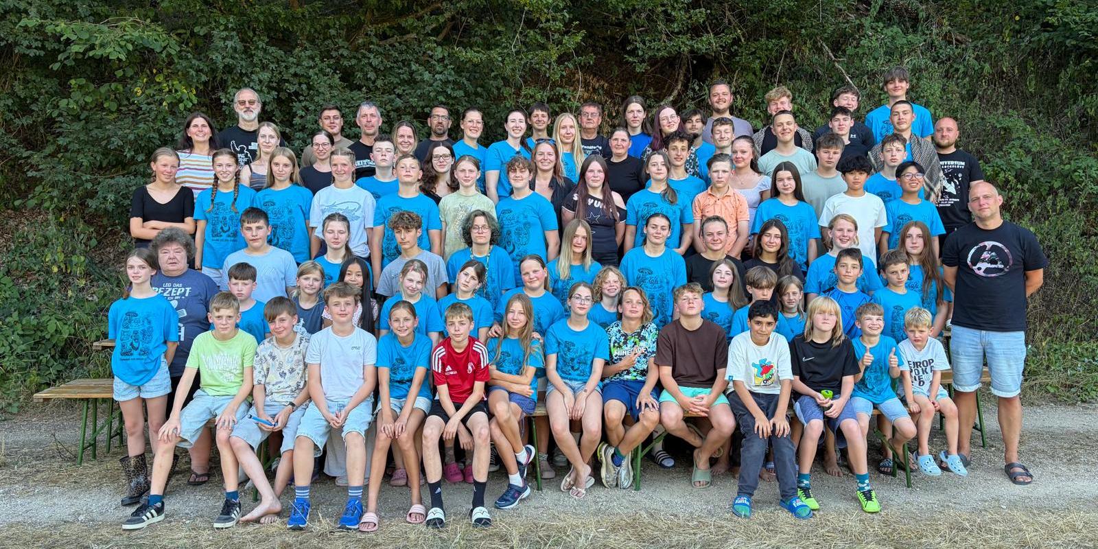 TeilnehmerInnen des Zeltlagers der KaJu St. Elisabeth 2026 (c) Dirk Ganser/Franziska Schwenk TeilnehmerInnen des Zeltlagers der KaJu St. Elisabeth 2026