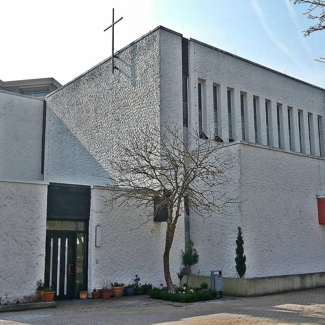 Kirche St. Hedwig von außen