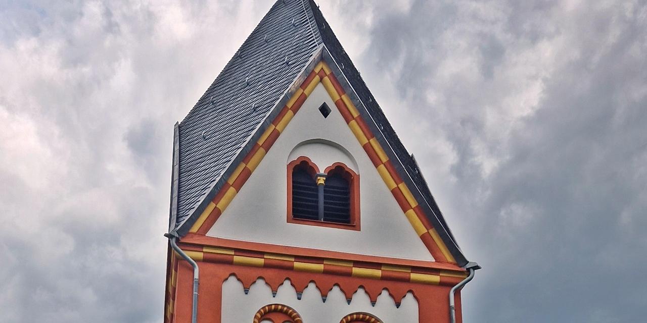 Kirchturm St. Martinus Lay nur Spitze