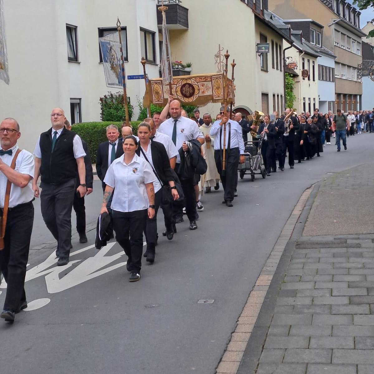 Fronleichnamsprozession in der Koblenzer Straße Koblenz Moselweiß 2026